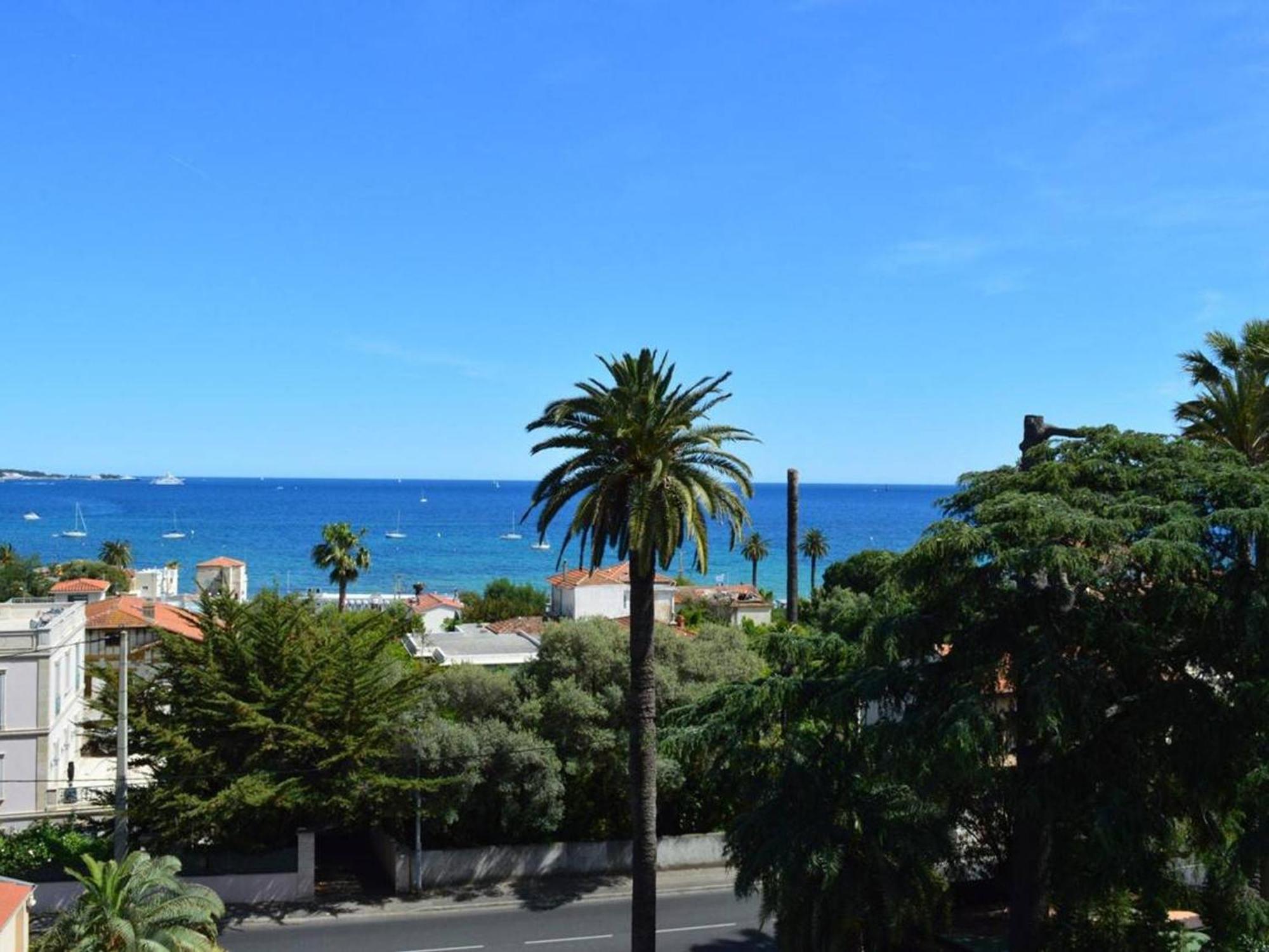 Studio Agreable Avec Loggia, Garage Et Plage A Proximite - 2 Couchages, Golfe-Juan - Fr-1-252-62 Luaran gambar