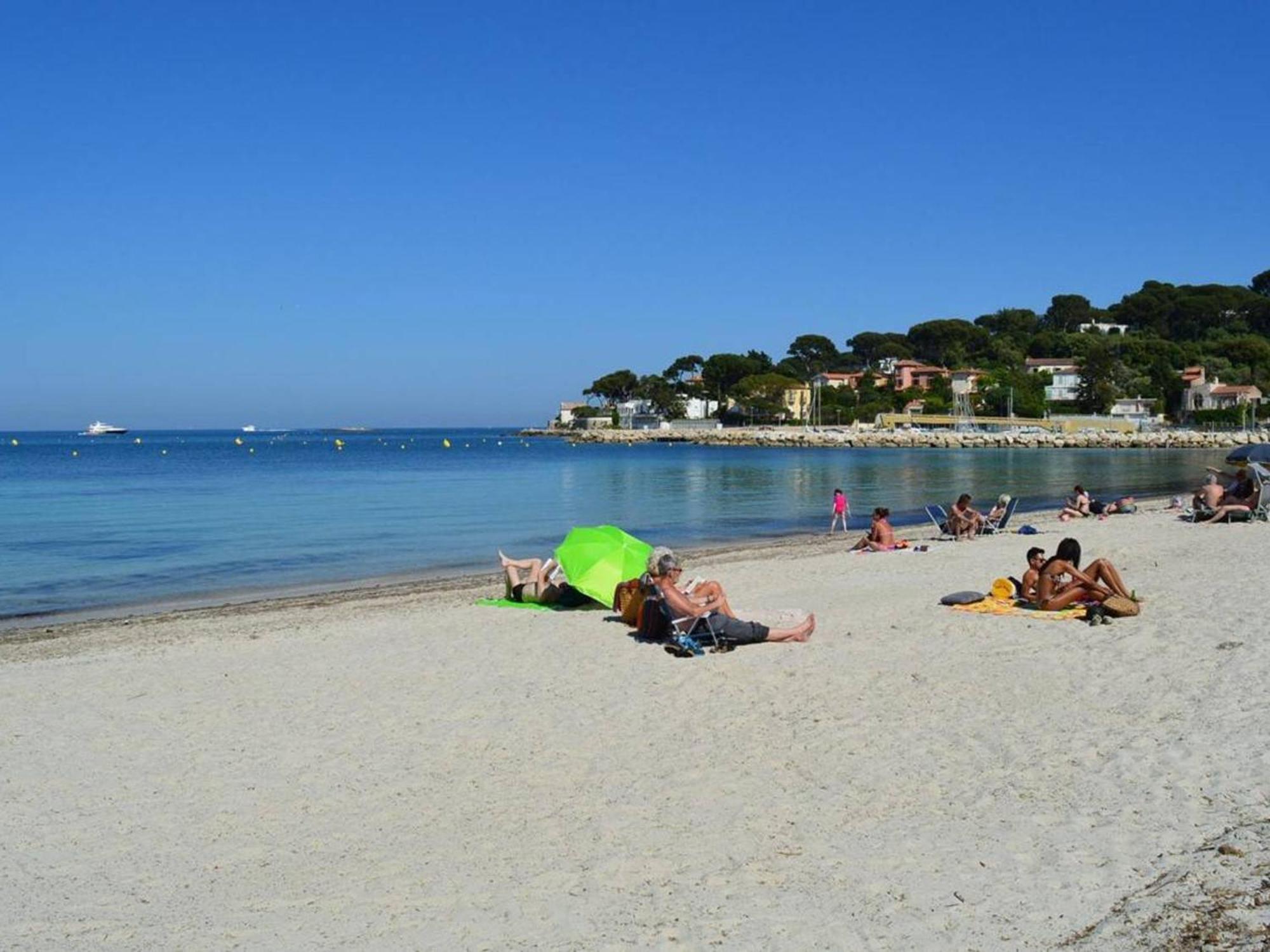 Studio Agreable Avec Loggia, Garage Et Plage A Proximite - 2 Couchages, Golfe-Juan - Fr-1-252-62 Luaran gambar